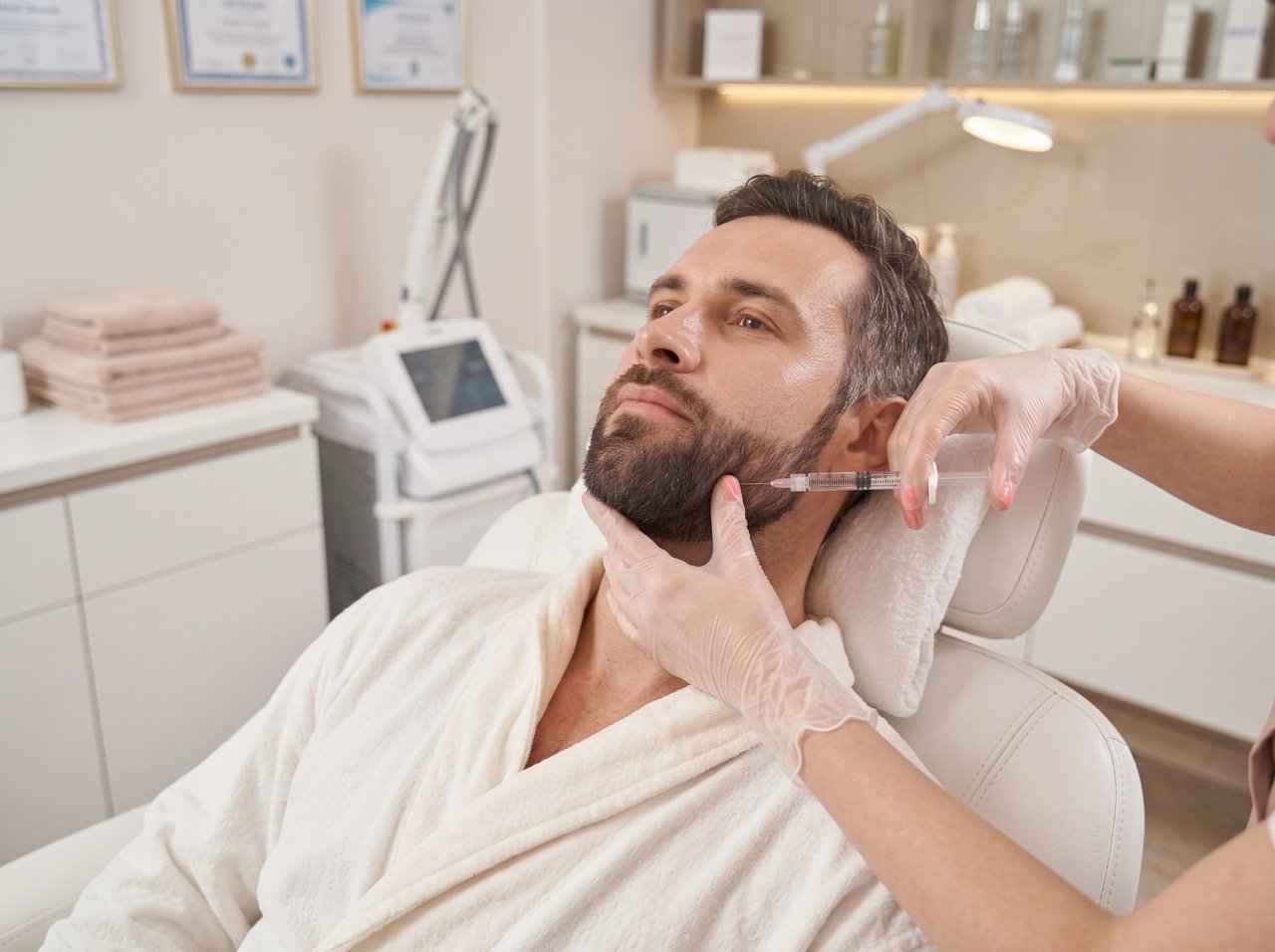 What “Natural-Looking” Really Means in Aesthetic Medicine Results